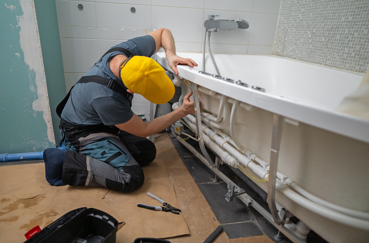 How to Work With a Plumber During a Home Renovation Project